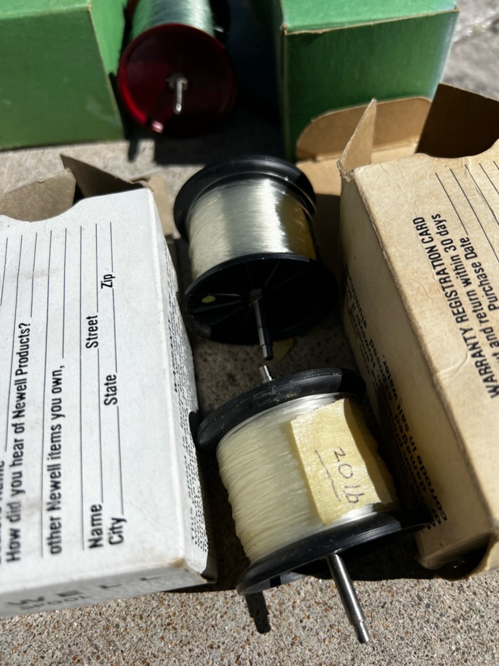 Lot of Various Size Fishing Line Spools 20lbs - 40lbs - Picture 10 of 17